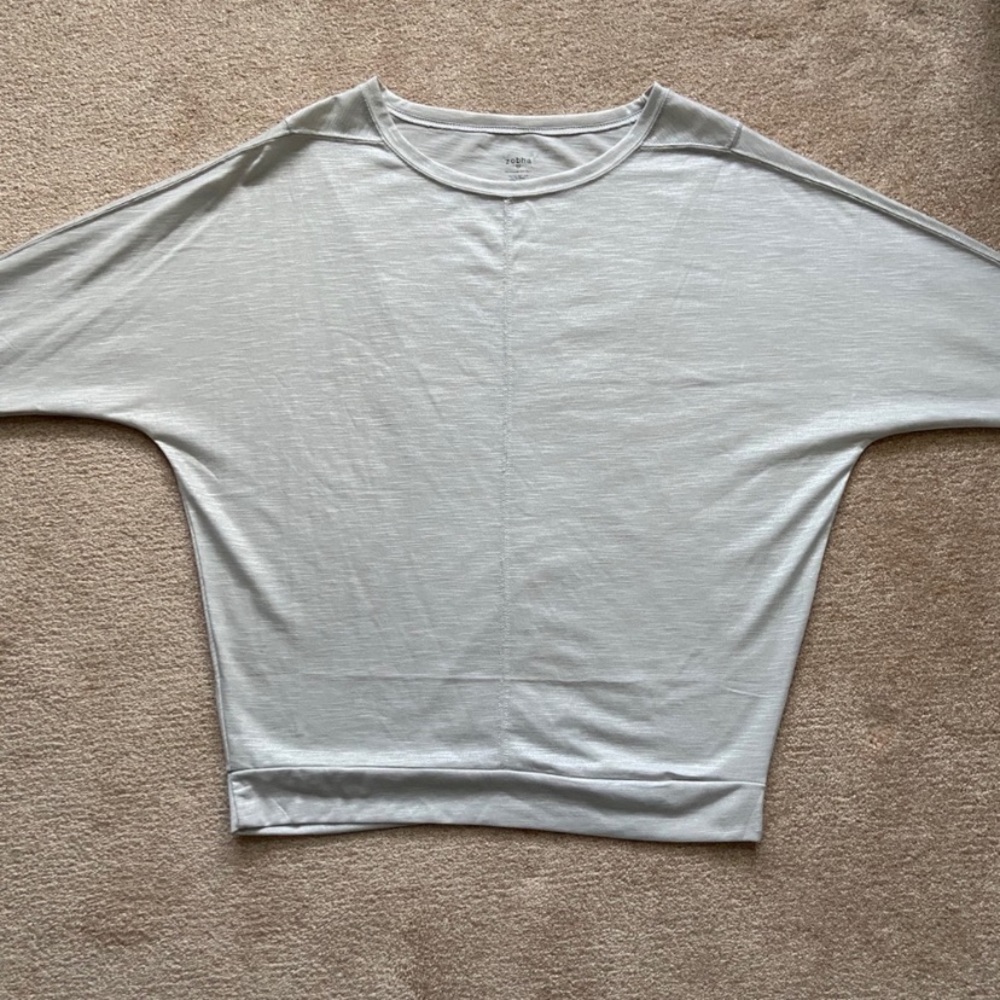 Zobha Dolman Shimmery Top with thumbholes sz medium